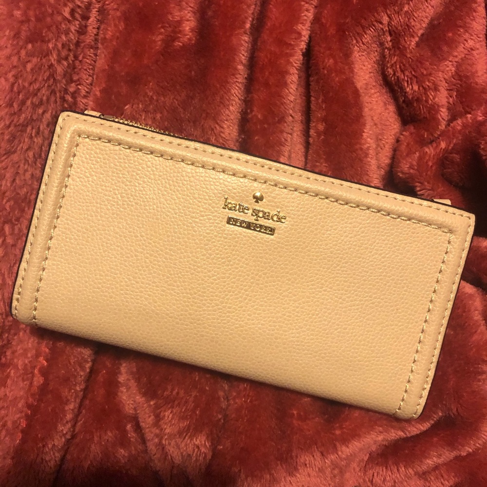 Kate Spade bi-fold wallet